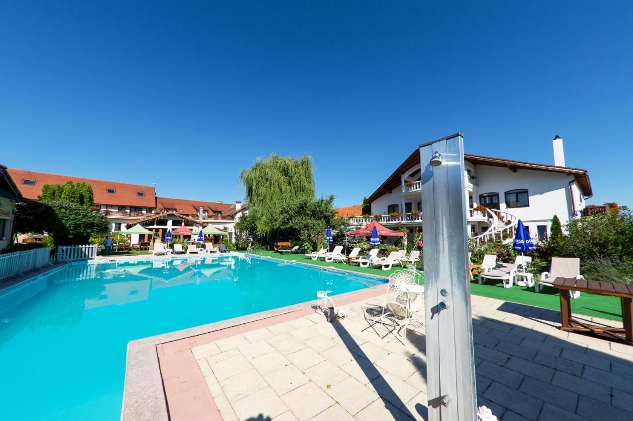 Hotel Bielmann Sînpetru Exteriör bild