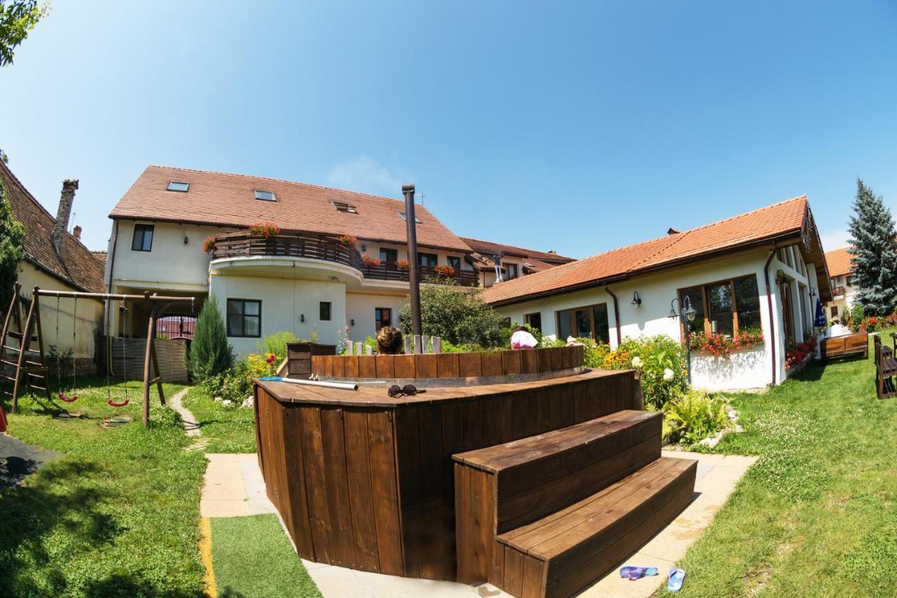 Hotel Bielmann Sînpetru Exteriör bild